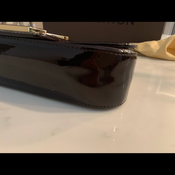 Louis Vuitton Sobe Burgundy Clutch - Picture 4 of 10